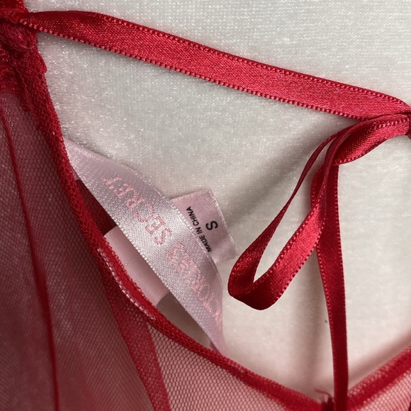 Victoria's Secret Red Lace Chemise with Ruffle Hem - Picture 5 of 8